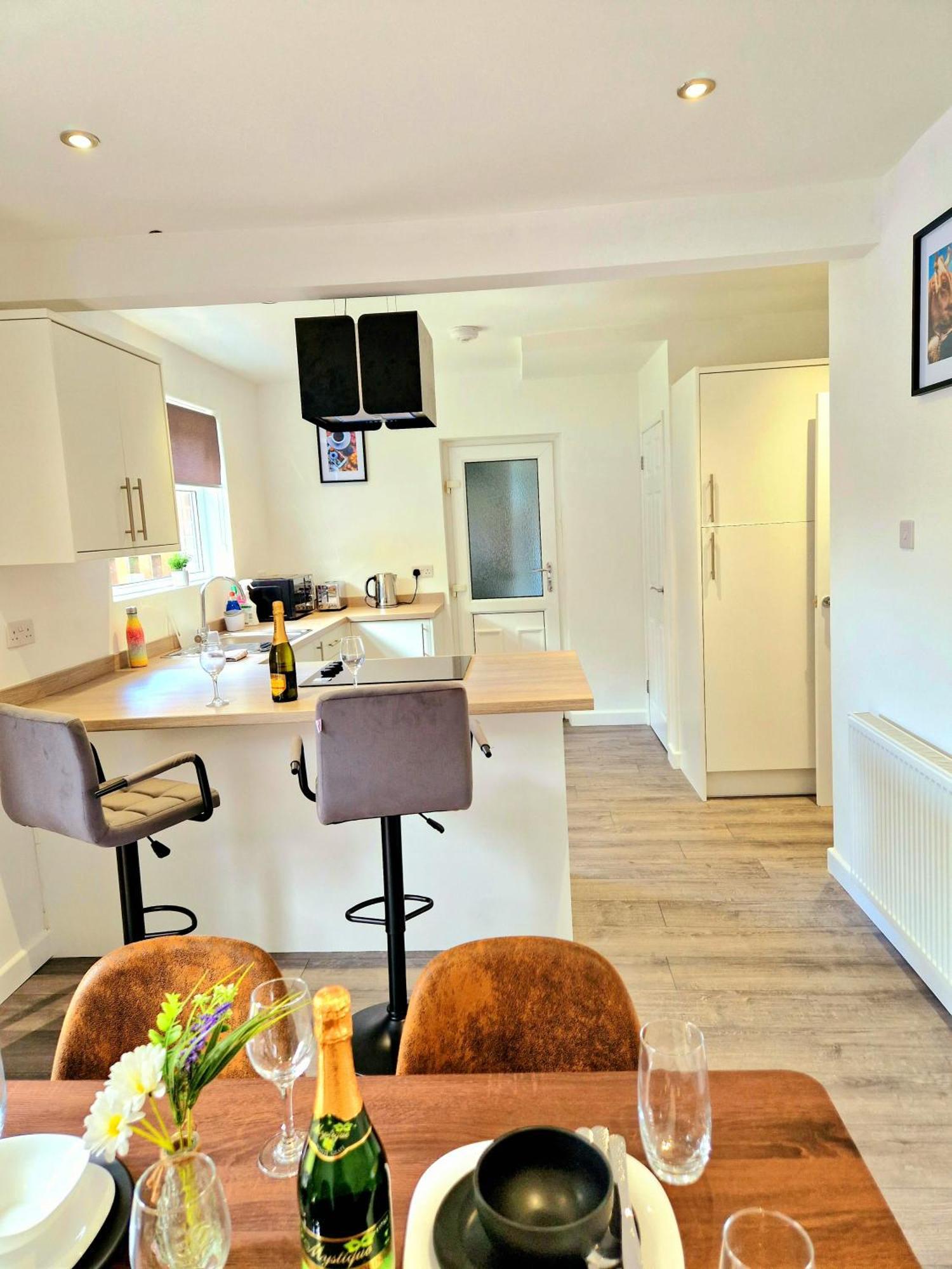 Hébergement de vacances Comfy Spacious Near Preston Centre - Sleeps 6 *