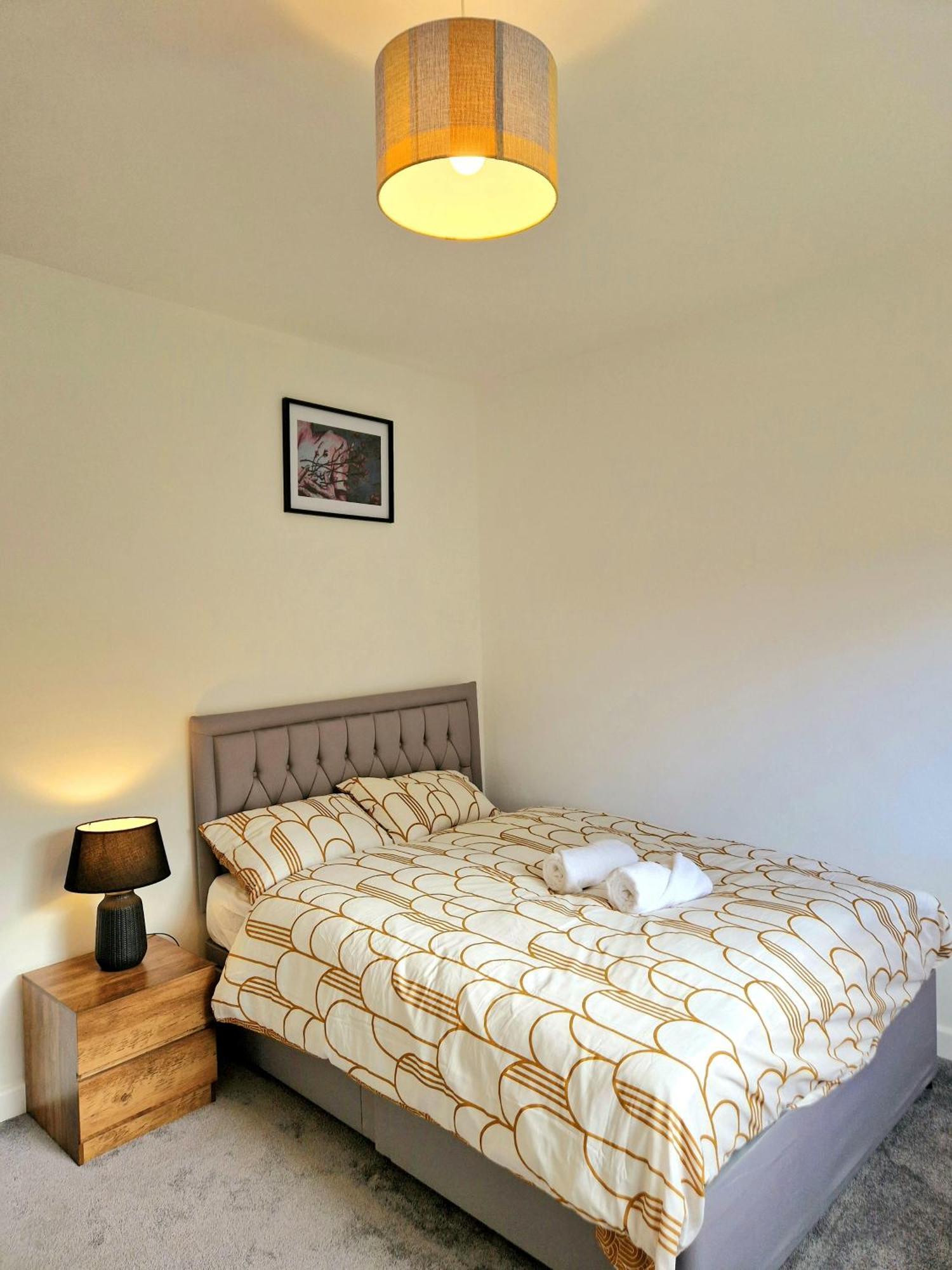 Comfy Spacious Near Preston Centre - Sleeps 6 Hébergement de vacances Samlesbury